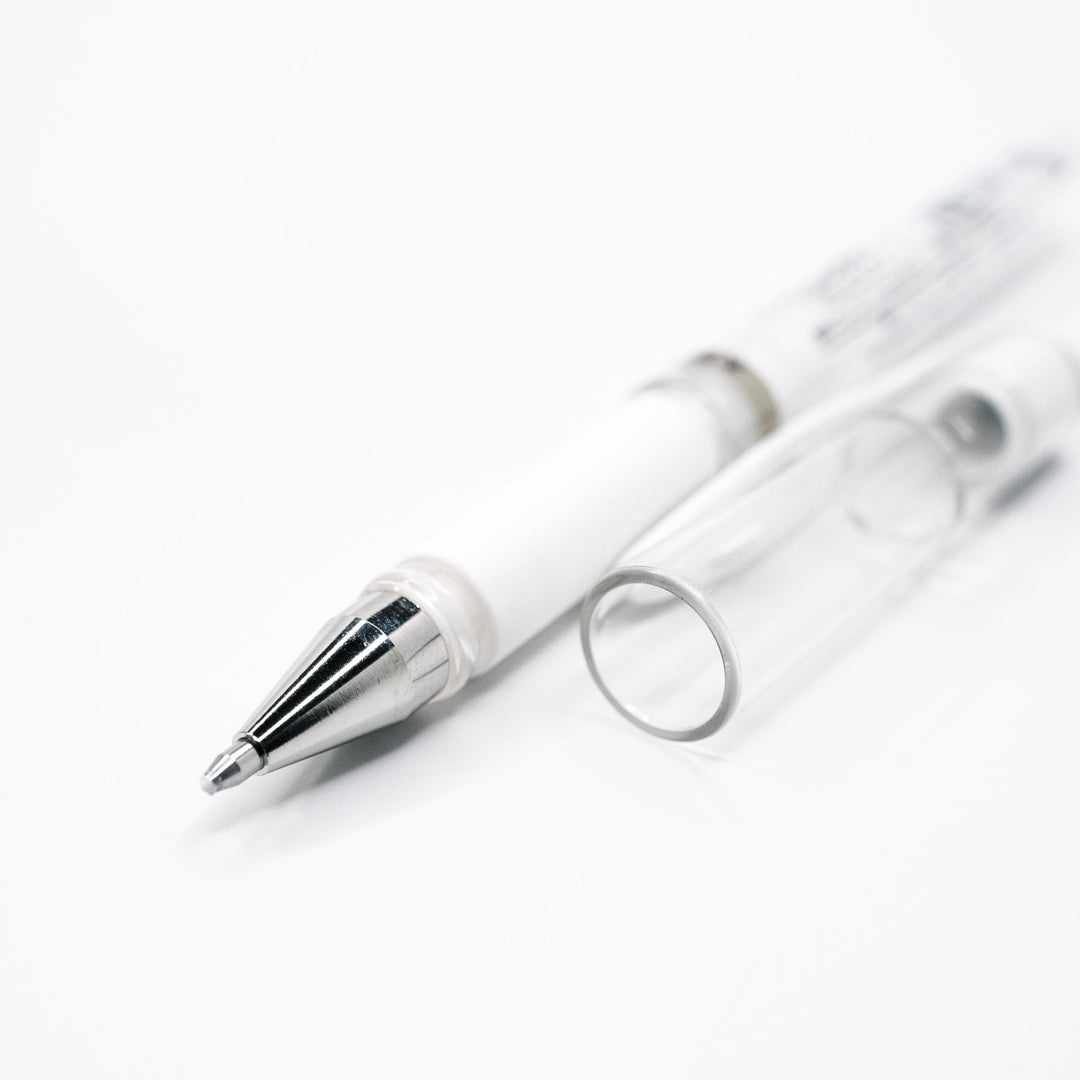 UNI-BALL SIGNO TITLE PEN WHITE INK - Main Image